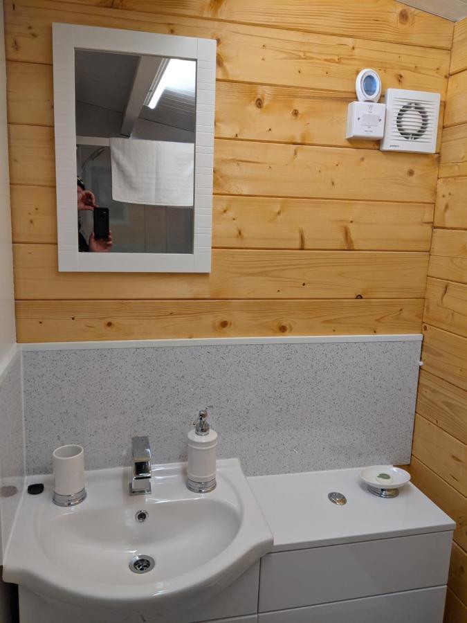 Foxhill Lodges Canterbury Eksteriør bilde